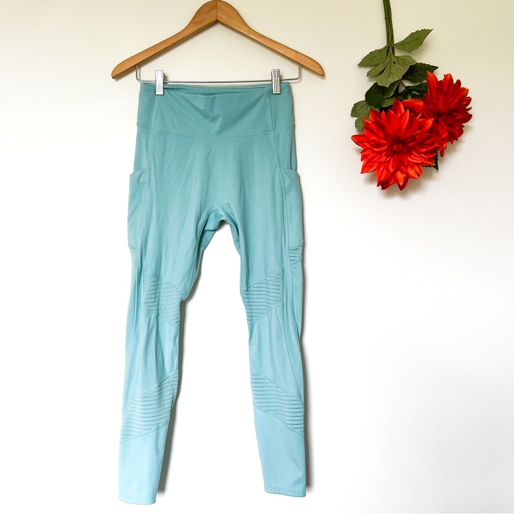 fabletics | anywhere high waisted moto 7/8 legging